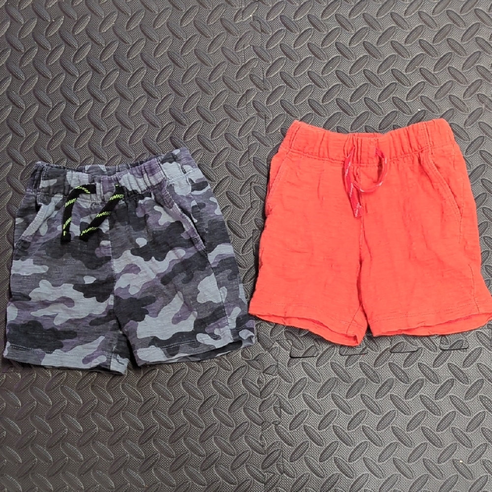 Spotted Zebra 2T Kids Camouflage and Orange Shorts Set